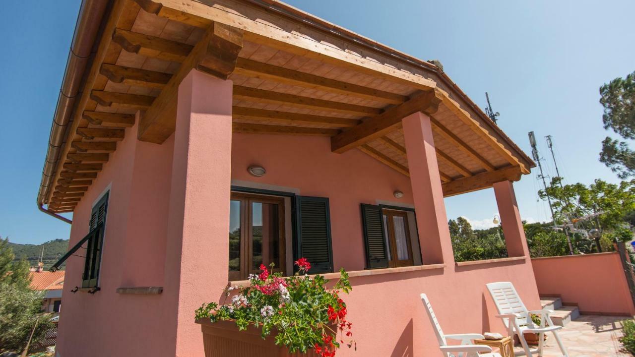 Appartamenti La Casina بورتو أتْسورّو المظهر الخارجي الصورة